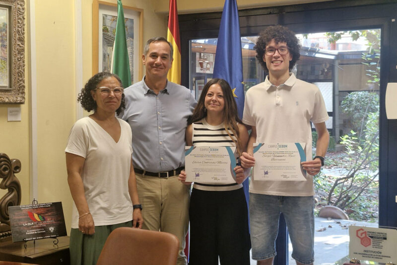 Acto de Entrega Acto de entrega de diplomas en el Decanato de la Facultad de Ciencias