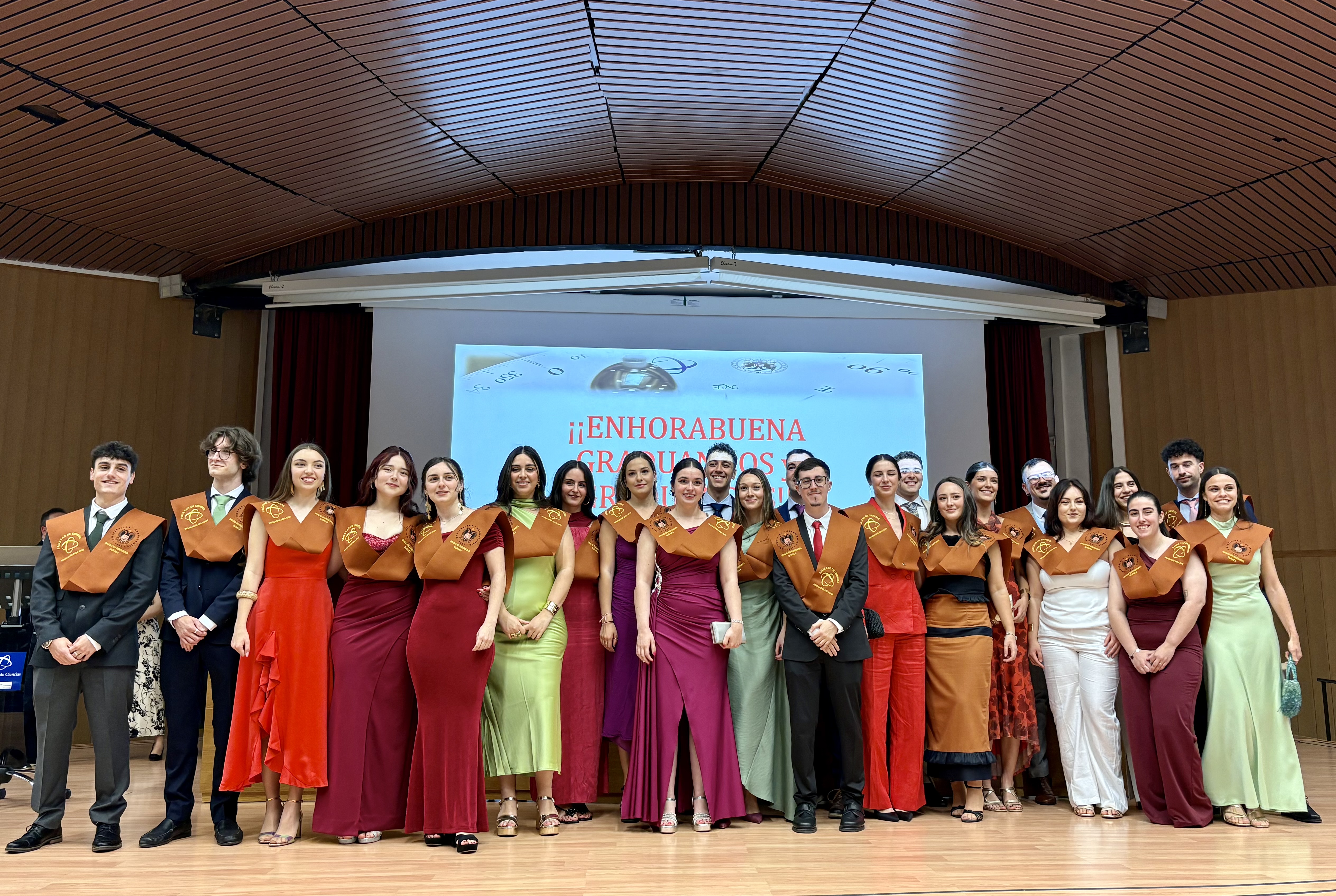 Estudiantes graduados