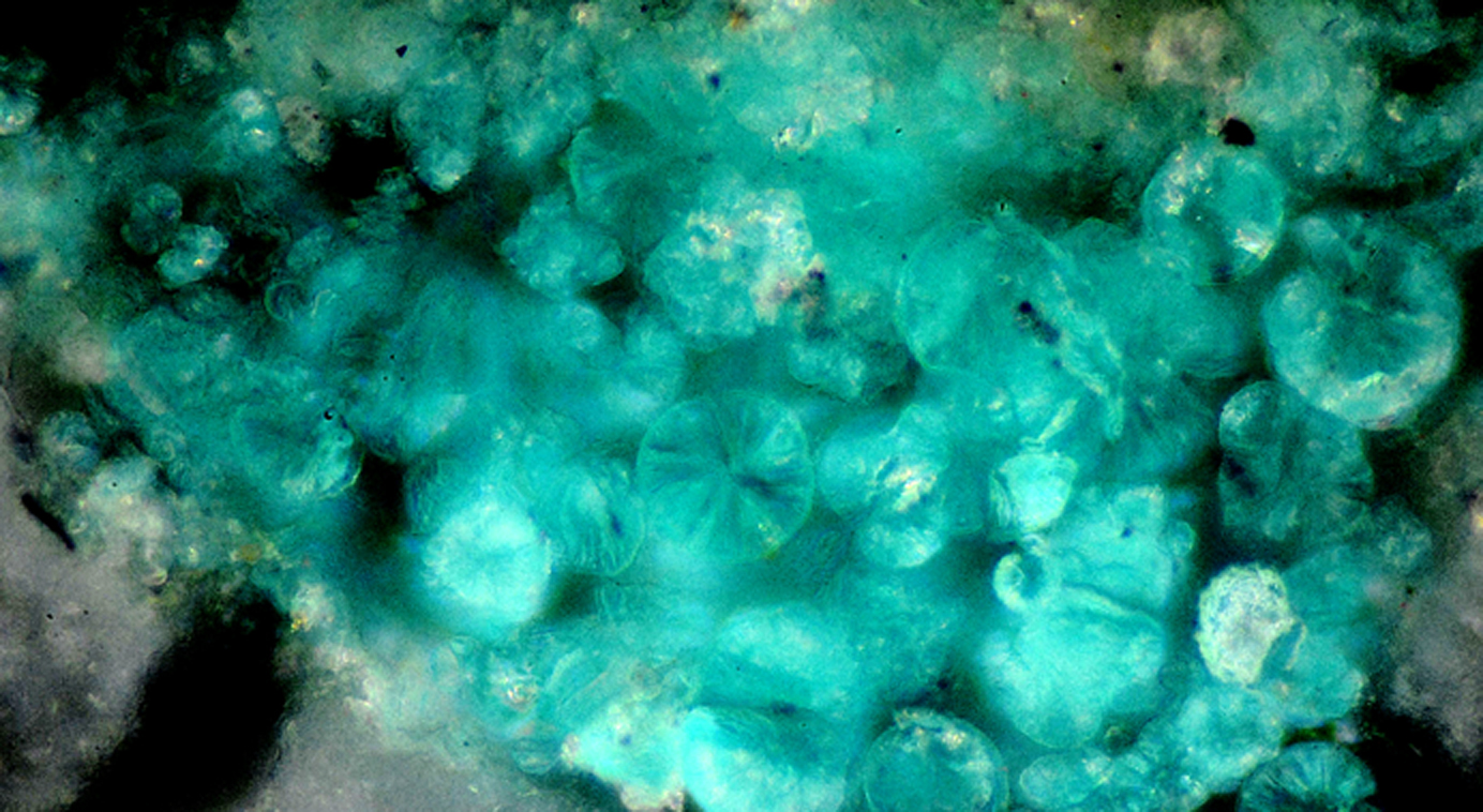 verde esmeralda